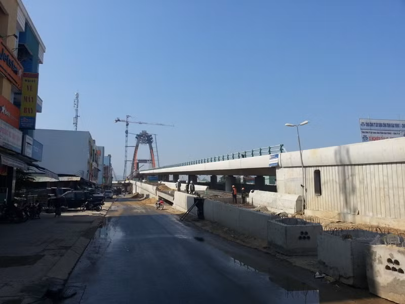 Dự án cầu vượt ngã ba Huế đã sắp hoàn thành tiến độ. Ảnh Thùy Linh