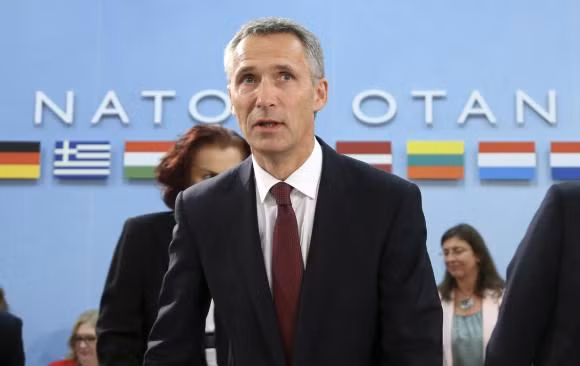 Tân Tổng thư ký NATO Jens Stoltenberg. Tân Tổng thư ký NATO Jens Stoltenberg.
