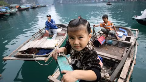 Lênh đênh con chữ giữa lòng biển khơi ảnh 7