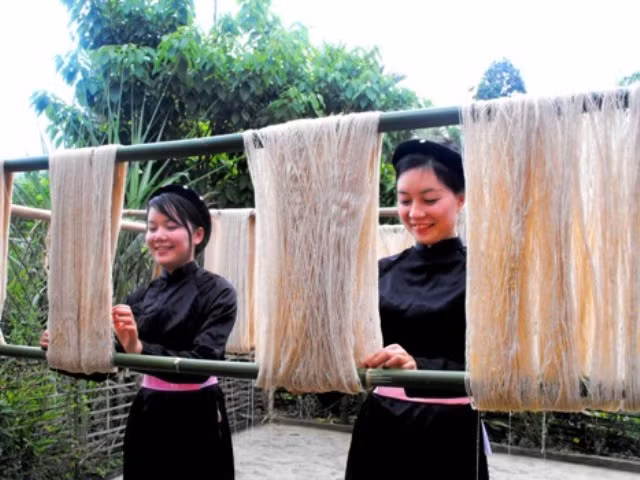 Các cô gái người Thượng Lâm (Tuyên Quang) từ lâu đã được mệnh danh huyền thoại "miền gái đẹp" Các cô gái người Thượng Lâm (Tuyên Quang) từ lâu đã được mệnh danh huyền thoại "miền gái đẹp"