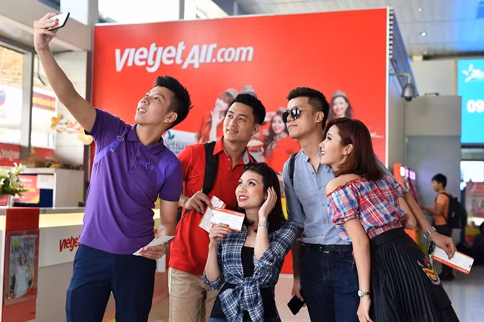 Khách hàng có thể mua trả góp vé máy bay Vietjet cùng HD SAISON. Khách hàng có thể mua trả góp vé máy bay Vietjet cùng HD SAISON.