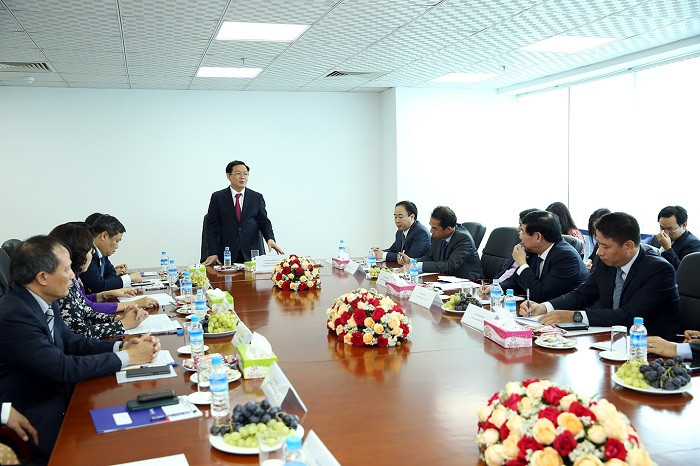 Phó Thủ tướng và đoàn công tác thăm trụ sở BIDV tại Yangon.
