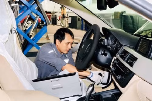 Dịch vụ BMW Service Clinic được thực hiện tại Vinh. Dịch vụ BMW Service Clinic được thực hiện tại Vinh.