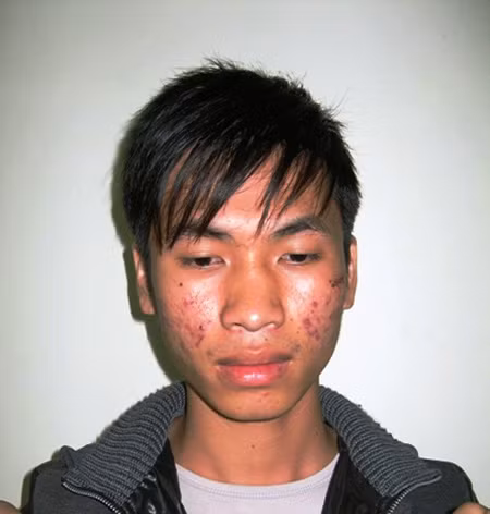 Chân dung của "Kẹo mút chơi bời" Chân dung của "Kẹo mút chơi bời"