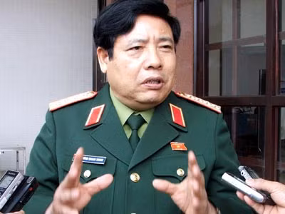 Đại tướng Phùng Quang Thanh - Bộ trưởng Bộ Quốc phòng khẳng định, Bộ Quốc phòng không dựa vào các nhà ngoại cảm để tìm hài cốt liệt sĩ. Đại tướng Phùng Quang Thanh - Bộ trưởng Bộ Quốc phòng khẳng định, Bộ Quốc phòng không dựa vào các nhà ngoại cảm để tìm hài cốt liệt sĩ.