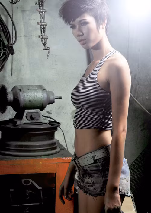 Một trong những điều tâm đắc của Trang Lạ là mái tóc độc đáo, không giống ai.