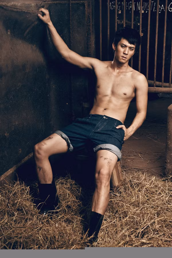 Bộ ảnh được thực hiện từ ý tưởng của chính Ngô Thanh Vân và các stylist Dũng Trần, Kelbin Lei với sự hỗ trợ của chuyên gia trang điểm Thạc Cutie.