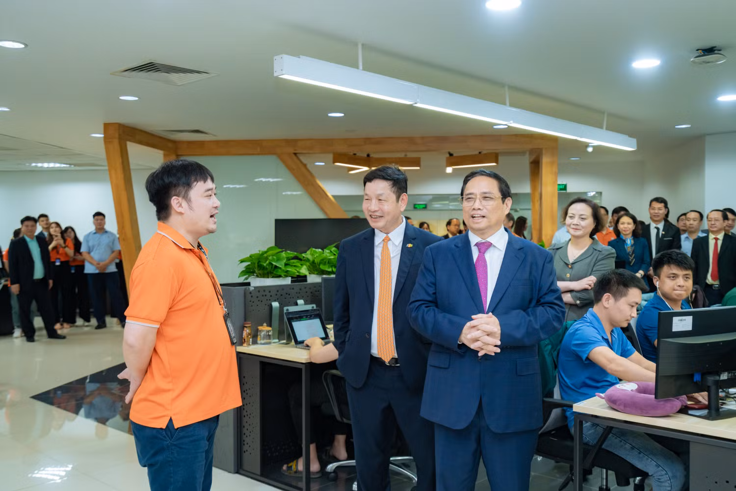 Thủ tướng Chính phủ Phạm Minh Chính khẳng định, FPT là doanh nghiệp tiên phong về chuyển đổi số tại Việt Nam từ những năm 2016 Thủ tướng Chính phủ Phạm Minh Chính khẳng định, FPT là doanh nghiệp tiên phong về chuyển đổi số tại Việt Nam từ những năm 2016