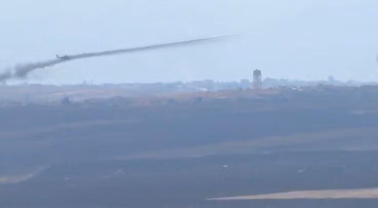 Máy bay trực thăng Mi-24 Nga tấn công lực lượng vũ trang chống chính phủ ở Syria