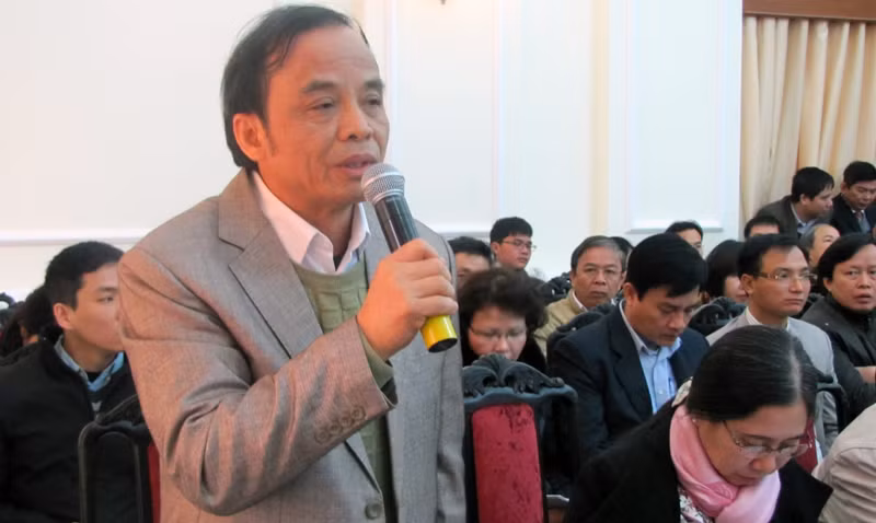 Ông Nguyễn Văn Tuấn - Giám đốc Sở GD&ĐT Nam Định cho biết, mặc dù Bộ GD&ĐT đã phân tích nhiều về con số 20% nhưng tỉnh Nam Định vẫn còn băn khoăn. Ảnh Xuân Trung Ông Nguyễn Văn Tuấn - Giám đốc Sở GD&ĐT Nam Định cho biết, mặc dù Bộ GD&ĐT đã phân tích nhiều về con số 20% nhưng tỉnh Nam Định vẫn còn băn khoăn. Ảnh Xuân Trung
