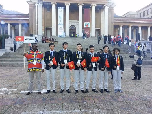 Việt Nam có 10 học sinh đoạt huy chương Olympic quốc tế năm 2014 ảnh 1