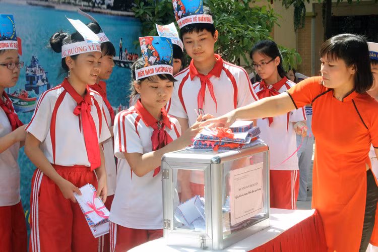 Những món quà nhỏ bé nhưng ý nghĩa này sẽ tiếp thêm sức mạnh cho các chiến sỹ đang làm nhiệm vụ nơi hải đảo.