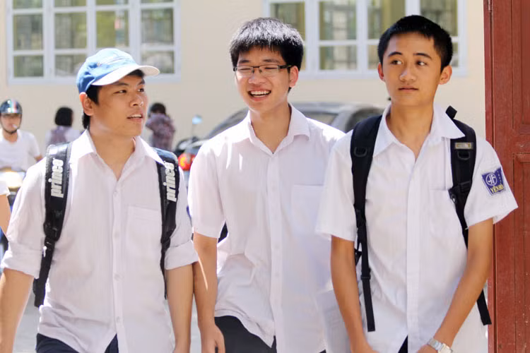 Đề Ngữ văn thời sự, yêu nước sẽ làm tốt ảnh 1 Đề Ngữ văn thời sự, yêu nước sẽ làm tốt ảnh 1