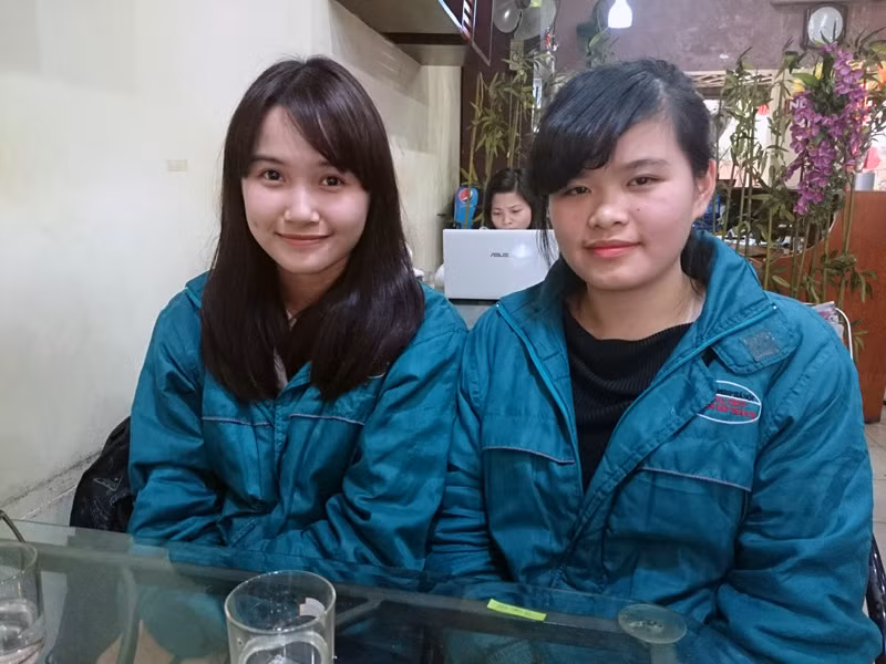 Hai em Trần Mỹ Linh (trái) và Phạm Phương Thảo luôn tự hào khi lựa chọn học lịch sử và lựa chọn môn này là môn tự chọn ở kì thi tốt nghiệp THPT sắp tới. Ảnh Xuân Trung Hai em Trần Mỹ Linh (trái) và Phạm Phương Thảo luôn tự hào khi lựa chọn học lịch sử và lựa chọn môn này là môn tự chọn ở kì thi tốt nghiệp THPT sắp tới. Ảnh Xuân Trung