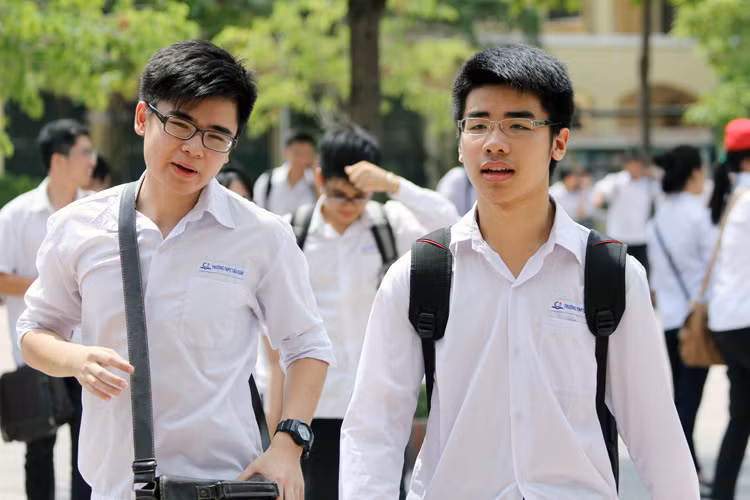 Đề Ngoại ngữ: Thí sinh chưa tự tin phần tự luận ảnh 1
