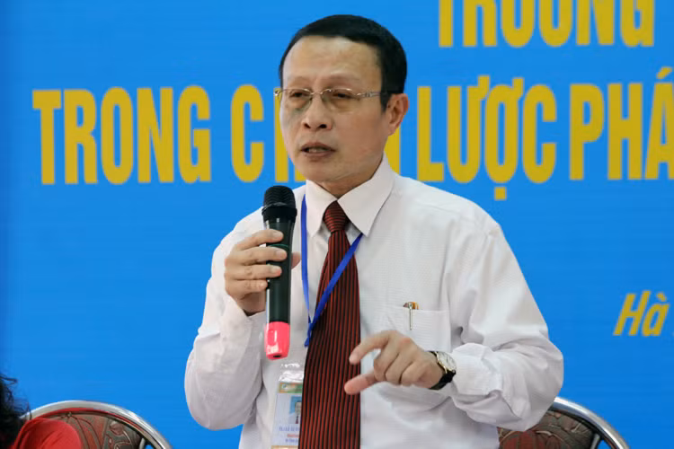 Ông Lê Xuân Trung, Hiệu trưởng Trường THPT Lê Lợi (Hà Đông, Hà Nội). Ảnh Xuân Trung