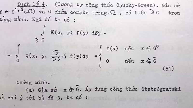 Trang 33 luận án của PGS. Đặng Văn Khải có nêu Định lý 4 (Tương tự công thức Cauchy – Green). Ảnh chụp trang luận án của PGS. Đặng Văn Khải.