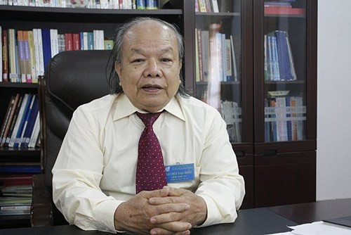 GS. Trần Hữu Nghị, hiệu trưởng Trường Đại học DL Hải Phòng cho biết, bản thân ông nếu có con cũng không muốn con mình vào trường ngoài công lập, bởi hiện còn đang có sự bất công bằng bao cấp học phí. Ảnh Xuân Trung GS. Trần Hữu Nghị, hiệu trưởng Trường Đại học DL Hải Phòng cho biết, bản thân ông nếu có con cũng không muốn con mình vào trường ngoài công lập, bởi hiện còn đang có sự bất công bằng bao cấp học phí. Ảnh Xuân Trung