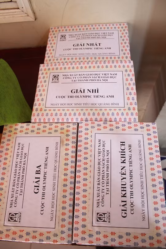 Phần thưởng từ Công ty CP Sách Giáo dục tại Hà Nội.