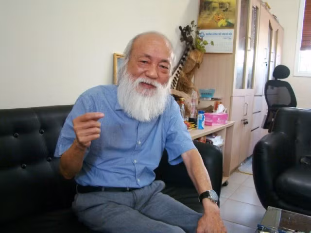 Thầy Văn Như Cương cho rằng năm nay Bộ Giáo dục đã có những quy định kỳ lạ Thầy Văn Như Cương cho rằng năm nay Bộ Giáo dục đã có những quy định kỳ lạ