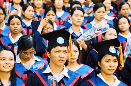 Bà hoàng của ngành giáo dục là kẻ ...giữ tiền ảnh 1 Bà hoàng của ngành giáo dục là kẻ ...giữ tiền ảnh 1