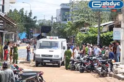 Phát hiện xác một nam thanh niên đang phân hủy trong nhà trọ