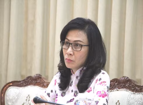 Bà Nguyễn Thị Thu đề nghị cần gắn camera ở các trường mầm non, lớp giữ trẻ tư thục (ảnh: P.L) Bà Nguyễn Thị Thu đề nghị cần gắn camera ở các trường mầm non, lớp giữ trẻ tư thục (ảnh: P.L)