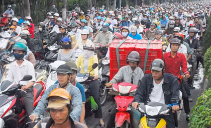 UBND xã, phường, thị trấn là cơ quan thu phí đối với xe mô tô của tổ chức, hộ gia đình và cá nhân (chủ phương tiện) trên địa bàn. UBND xã, phường, thị trấn là cơ quan thu phí đối với xe mô tô của tổ chức, hộ gia đình và cá nhân (chủ phương tiện) trên địa bàn.