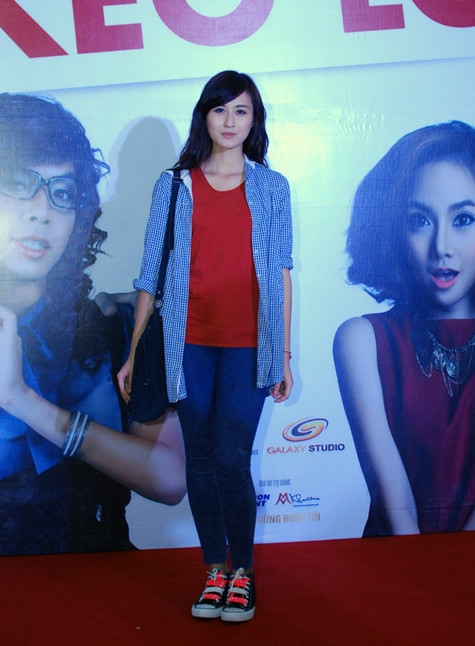 Hot girl Ha Lee.
