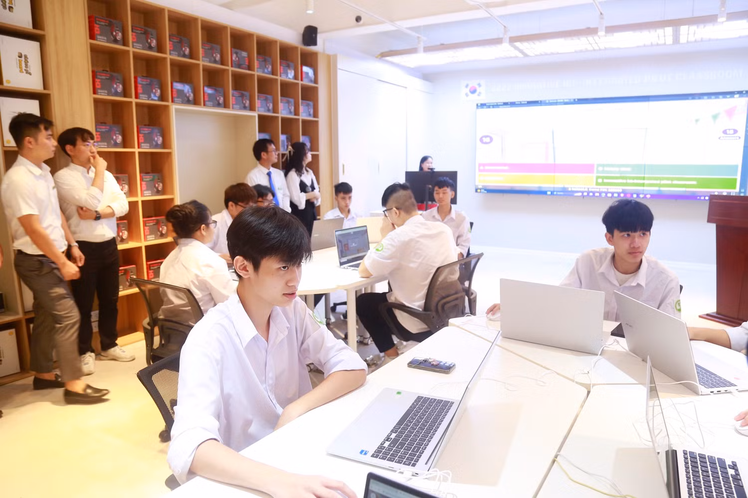 Lớp học sáng tạo ứng dụng công nghệ thông tin - truyền thông tiên tiến đầu tiên tại tỉnh Hải Dương (Ảnh: LT)
