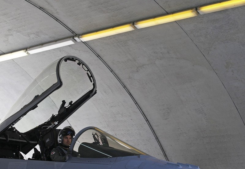 F/A-18 đóng tại Meiringen. F/A-18 đóng tại Meiringen.