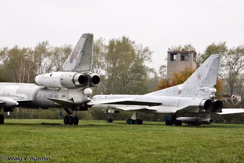 Tu-22M2 và Tu-22PD Tu-22M2 và Tu-22PD