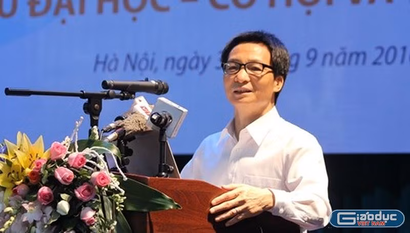 Phó Thủ tướng Vũ Đức Đam phát biểu ý kiến tại hội thảo "Tự chủ đại học - cơ hội và thách thức" do Hiệp hội Các trường đại học, cao đẳng Việt Nam tổ chức. (Ảnh: Ngọc Quang)