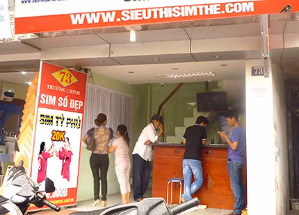 Dù kích hoạt gói cước tỷ phú cho sim Beeline mất 20.000 đồng nhưng nhiều đại lý đang đua nhau kích hoạt trước 31/10 để sim được hưởng khuyến mãi. Ảnh minh họa: Sieuthisimthe.