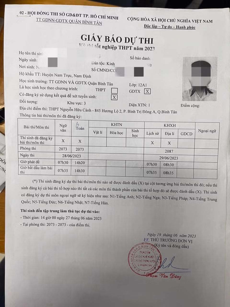 Phiếu báo dự kỳ thi tốt nghiệp trung học phổ thông của em H.C.G. do trung tâm cấp (ảnh: CTV)