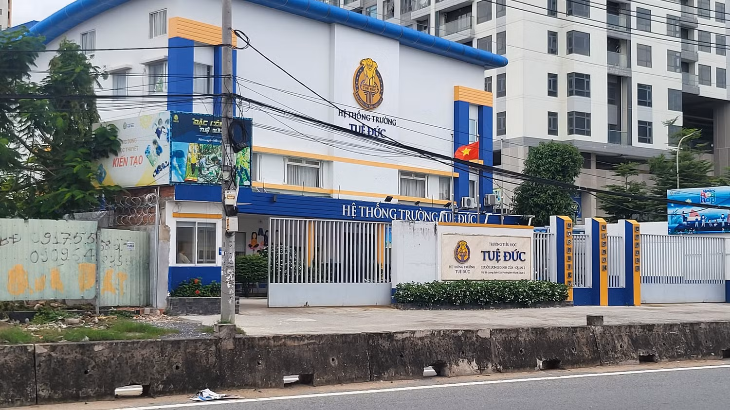 Trường tiểu học Tuệ Đức, cơ sở đường Lương Định Của, thành phố Thủ Đức (ảnh minh họa: VD.)