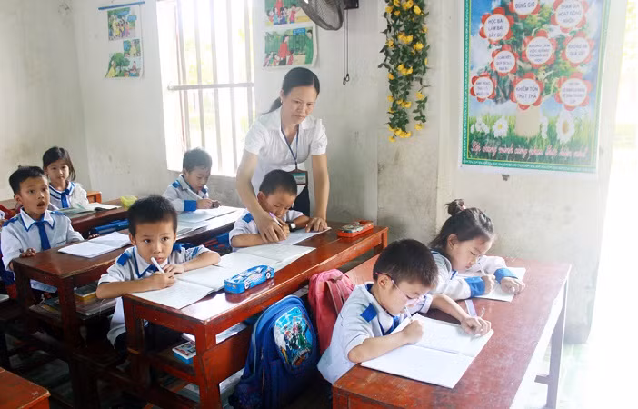 Bộ trưởng Nhạ có biết, nhiều nơi VNEN bị áp dụng rất cứng nhắc, dập khuôn? ảnh 1