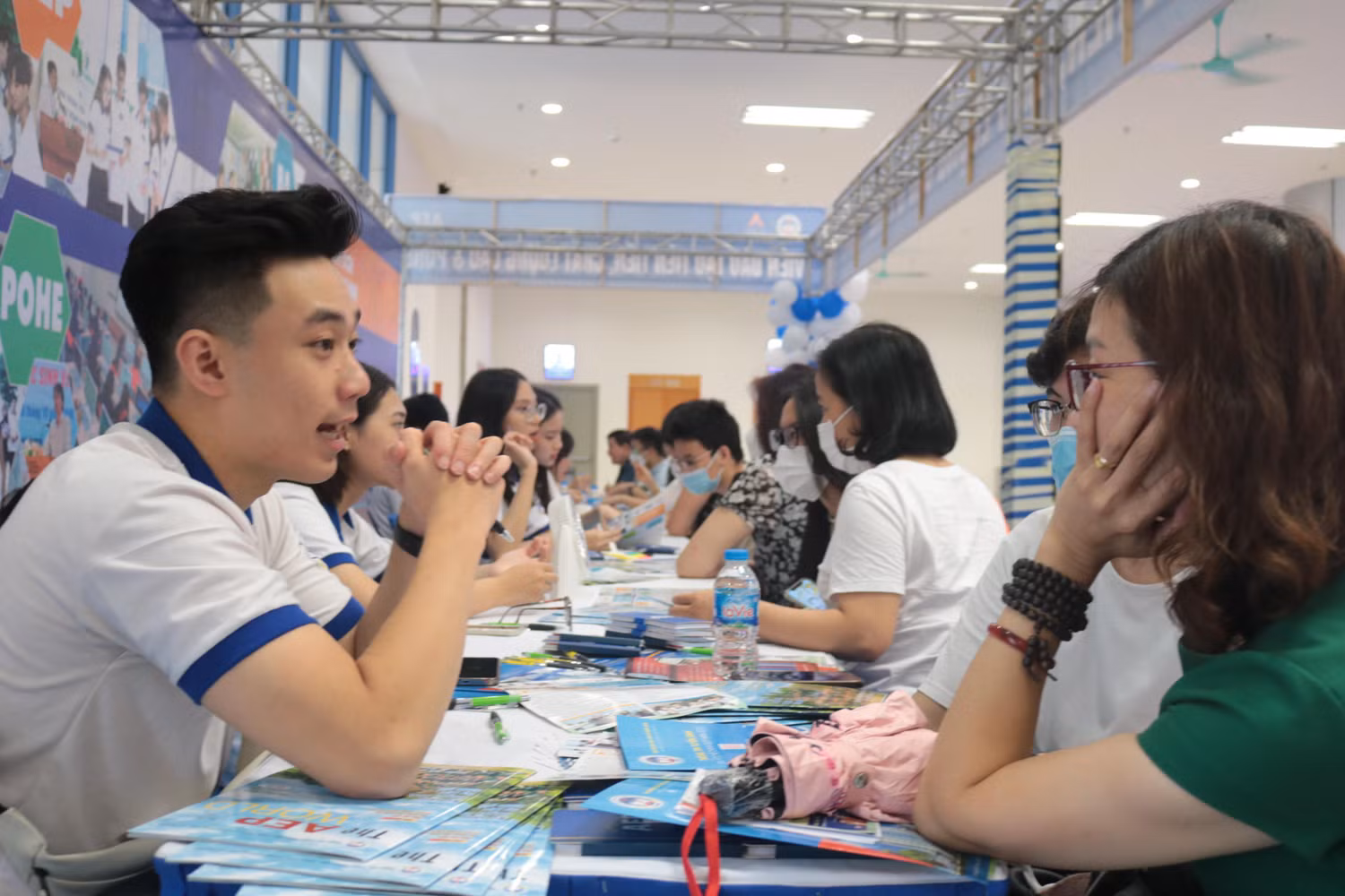 Tính công khai, minh bạch các thông tin liên quan đến tuyển sinh chương trình liên kết quốc tế giữa các trường chưa có sự đồng bộ. Ảnh minh họa: BS