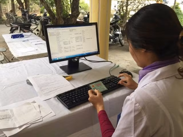 Triển khai thí điểm khám sức khỏe và lập hồ sơ điện tử quản lý sức khỏe cá nhân cho người dân phường Phúc Đồng, quận Long Biên.