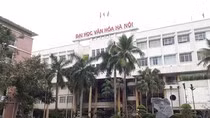Thuộc diện được kéo dài thời gian công tác nhưng Phó Giáo sư Đỗ Thị Minh Thúy lại bị Trường Đại học Văn hóa Hà Nội từ chối chấp nhận và ký hợp đồng. Ảnh Trần Việt. Thuộc diện được kéo dài thời gian công tác nhưng Phó Giáo sư Đỗ Thị Minh Thúy lại bị Trường Đại học Văn hóa Hà Nội từ chối chấp nhận và ký hợp đồng. Ảnh Trần Việt.