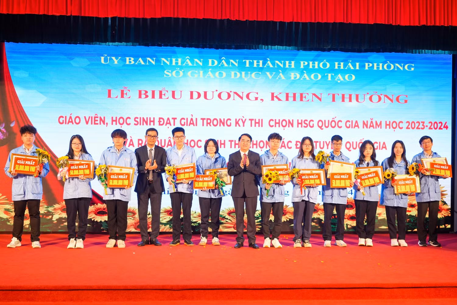 khen-thuong-hsg-1.jpeg