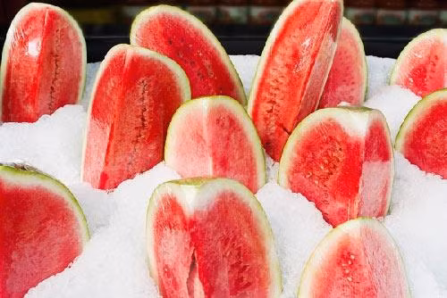 Ăn quá nhiều dưa hấu khi mang bầu sẽ khiến lượng đường trong máu tăng cao.
