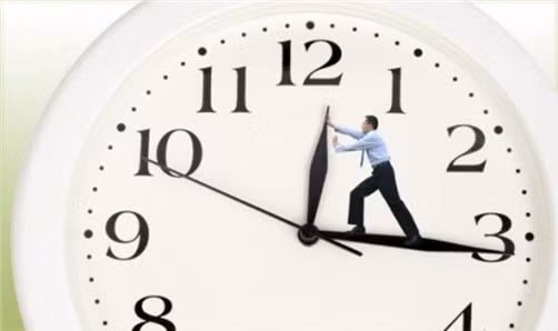 Từ bao giờ, nhiều người Việt đã thờ ơ với văn hóa thời gian? (Ảnh: molisa.gov.vn)