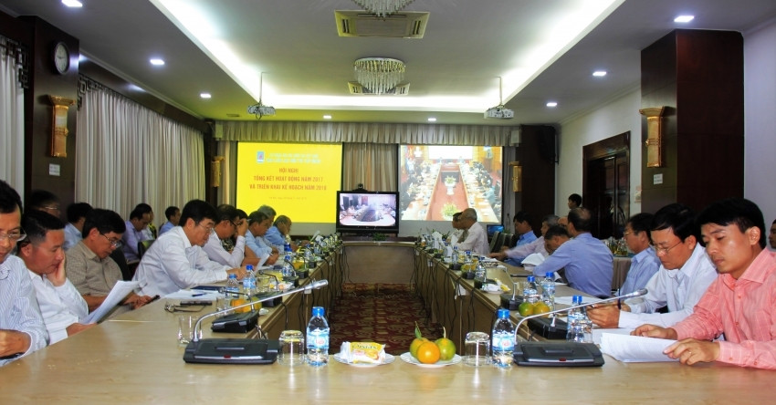Một cuộc họp trực tuyến của PVN với 2 điểm cầu Hà Nội và Thành phố Hồ Chí Minh. Một cuộc họp trực tuyến của PVN với 2 điểm cầu Hà Nội và Thành phố Hồ Chí Minh.