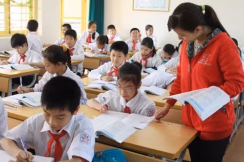 Công tác phổ cập vốn nhân văn đã bị khá nhiều trường lợi dụng làm méo mó. (Ảnh minh họa trên Báo Giáo dục và Thời đại) Công tác phổ cập vốn nhân văn đã bị khá nhiều trường lợi dụng làm méo mó. (Ảnh minh họa trên Báo Giáo dục và Thời đại)