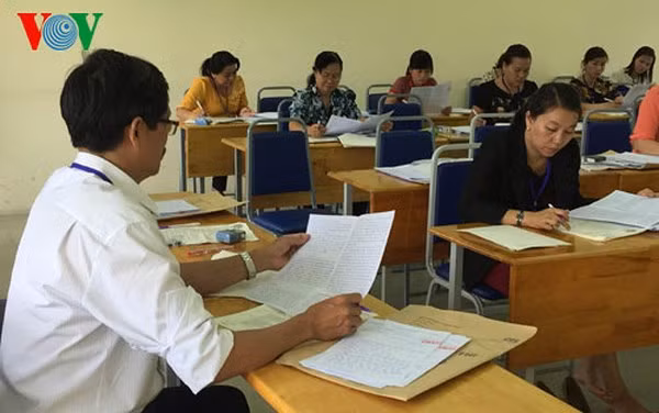 Môn Văn là môn duy nhất được tổ chức thi tự luận. Ảnh chỉ mang tính minh hoạ: VOV Môn Văn là môn duy nhất được tổ chức thi tự luận. Ảnh chỉ mang tính minh hoạ: VOV