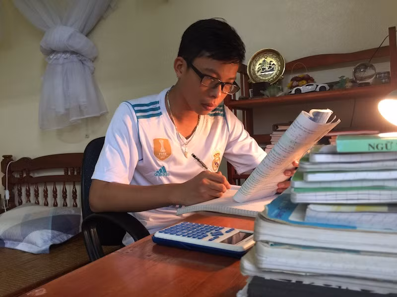Lê Hoàng Thái là thí sinh có điểm thi 3 môn xét tuyển vào đại học cao nhất tỉnh Thanh Hóa. Ảnh do nhân vật cung cấp.