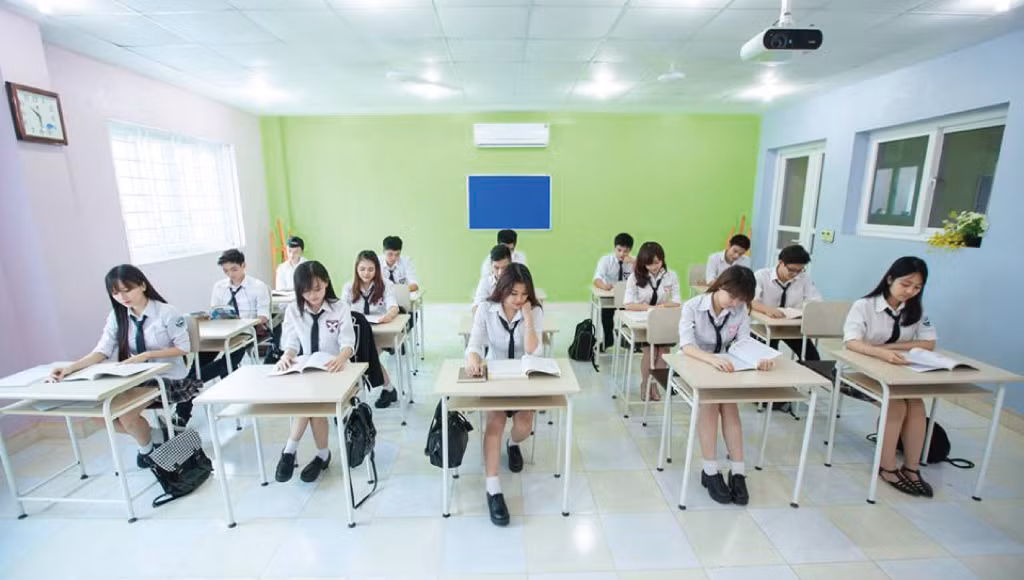 Trường Newton nơi có nhiều học sinh yêu thích. Trường Newton nơi có nhiều học sinh yêu thích.