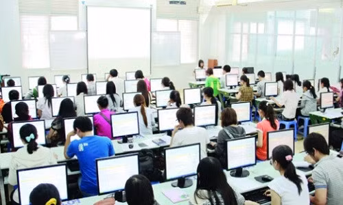 Việc thi để lấy chứng chỉ Tin học cơ bản hiện nay quá dễ dàng với mọi người. Ảnh minh hoạ: Giaoducthoidai.vn Việc thi để lấy chứng chỉ Tin học cơ bản hiện nay quá dễ dàng với mọi người. Ảnh minh hoạ: Giaoducthoidai.vn