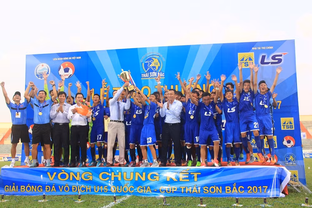 U15 PVF vô địch U15 quốc gia 2017. U15 PVF vô địch U15 quốc gia 2017.